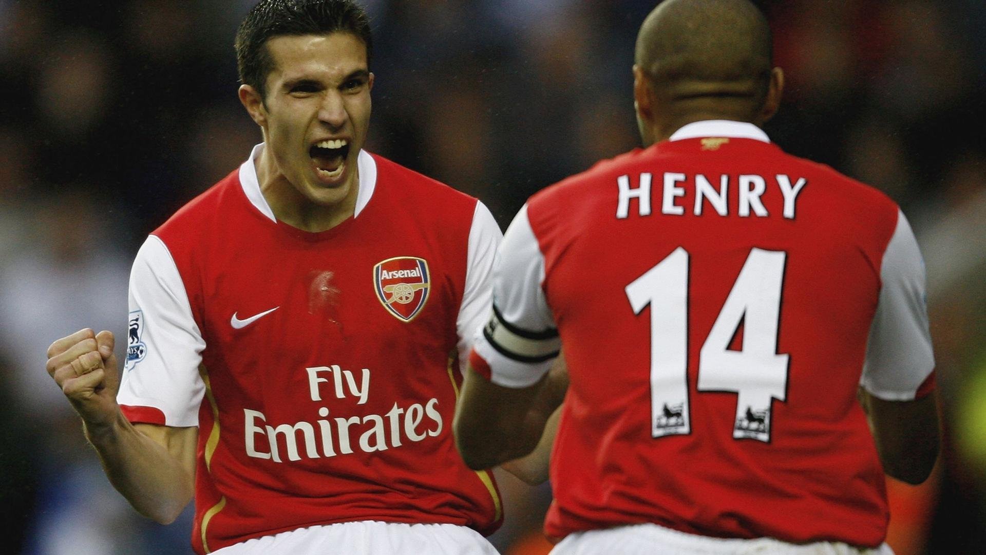 国足新阵容首次亮相引期待，国足新一期